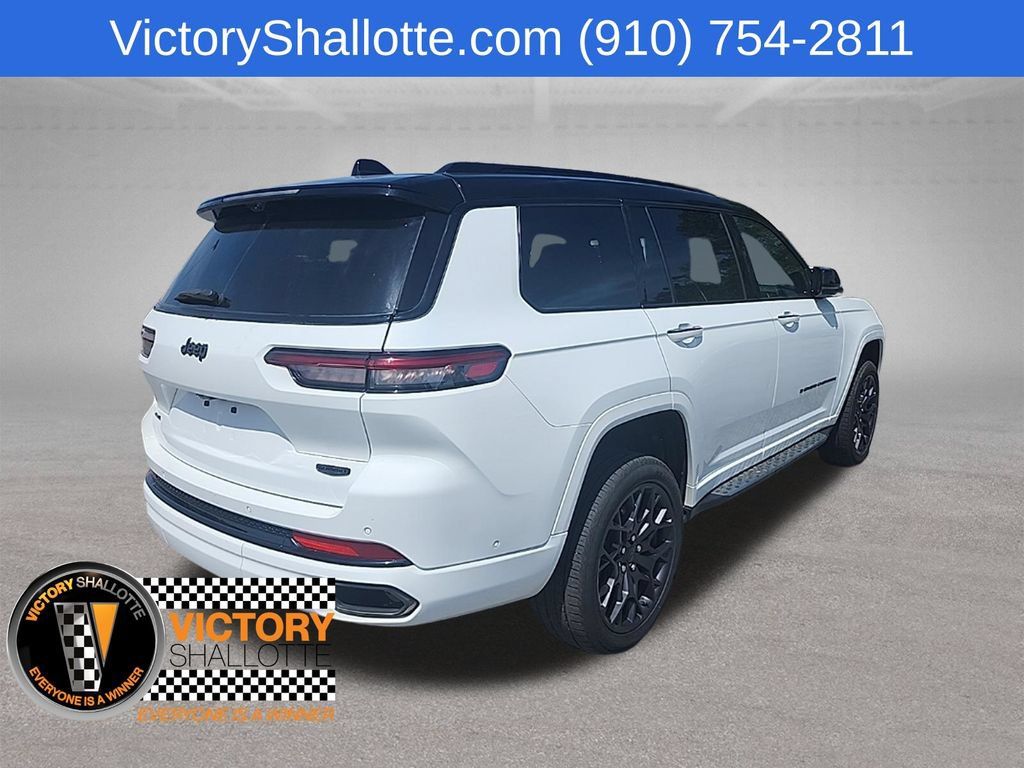 Used 2025 Jeep Grand Cherokee L Summit AWD/4WD image 32
