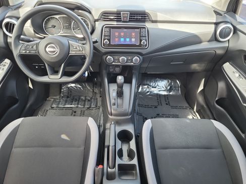 Used 2025 Nissan Versa S w/ Trunk Package FWD image 16