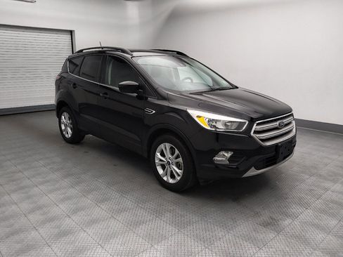 Used 2018 Ford Escape SE w/ Ford Safe & Smart Package AWD/4WD image 11