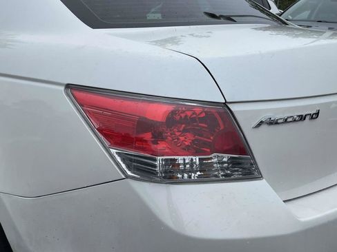 Used 2010 Honda Accord EX-L image 12