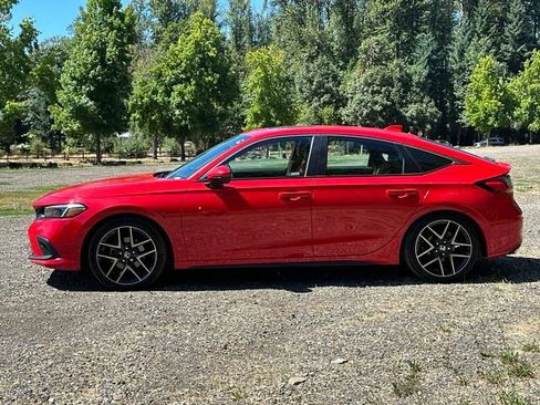 Used 2022 Honda Civic Sport Touring image 5
