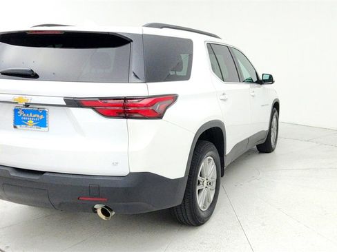 Used 2023 Chevrolet Traverse LT image 6