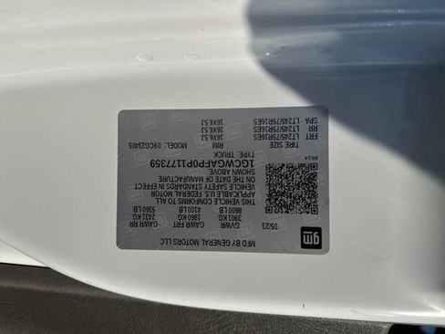 Used 2023 Chevrolet Express 2500 w/ Driver Convenience Package image 39