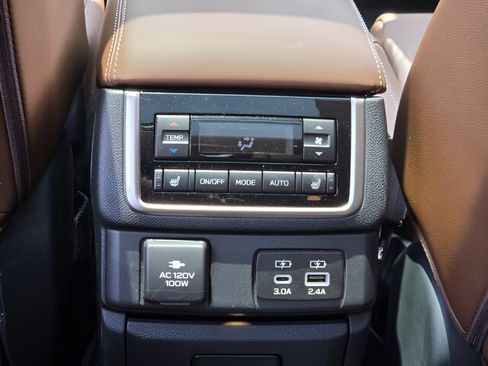 Used 2024 Subaru Ascent Touring AWD/4WD image 12