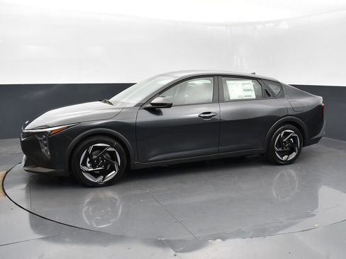 Certified 2025 Kia K4 EX FWD image 4