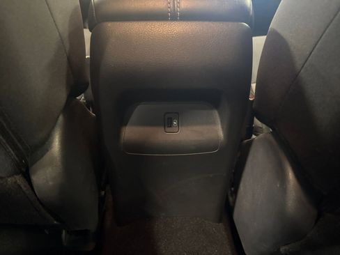 Used 2025 Nissan Sentra SV image 22