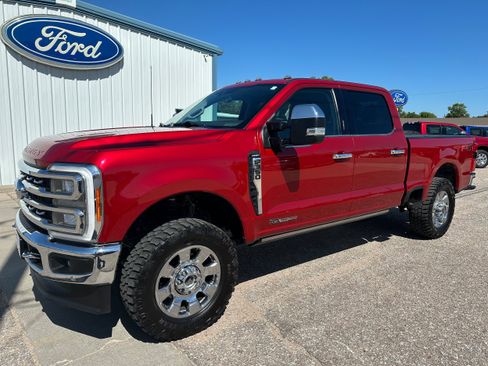 Used 2023 Ford F350 Lariat w/ Lariat Ultimate Package AWD/4WD image 1