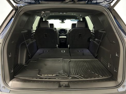 Used 2023 Chevrolet Traverse LT AWD/4WD image 36