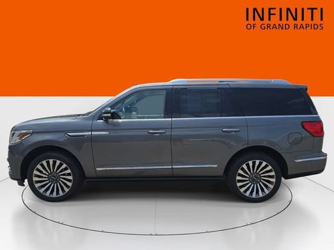 Used 2021 Lincoln Navigator Reserve w/ Luxury Package AWD/4WD image 8