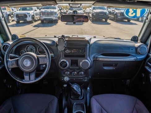 Used 2013 Jeep Wrangler Unlimited Sport w/ Connectivity Group image 21