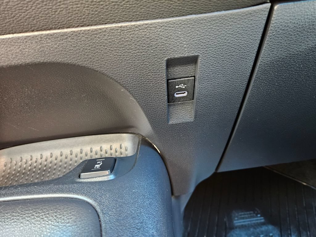 Used 2023 Toyota Corolla LE FWD image 27
