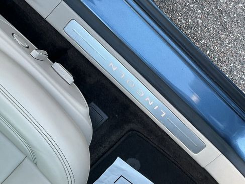 Used 2018 Lincoln MKZ Premiere image 18