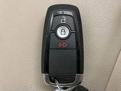 Certified 2020 Ford EcoSport Titanium image 33