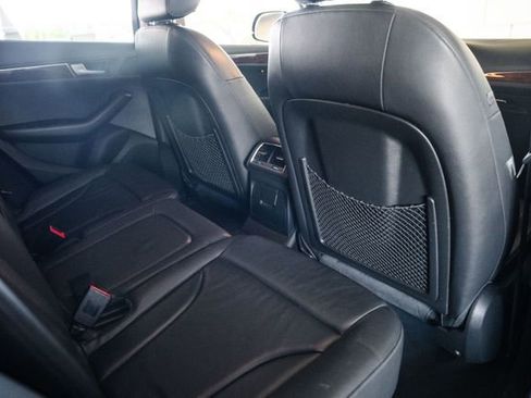 Used 2011 Audi Q5 3.2 Premium Plus w/ Audi MMI Navigation Plus Pkg image 75