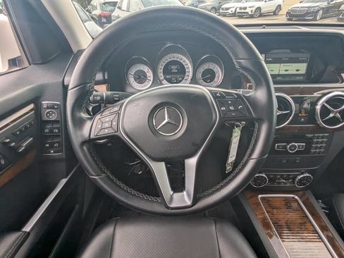Used 2014 Mercedes-Benz GLK 350 2WD image 3