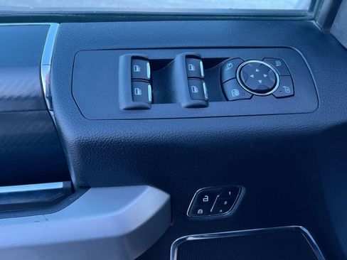 Used 2019 Ford F150 Lariat w/ Equipment Group 502A Luxury image 13