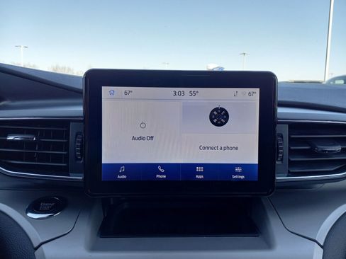 Used 2024 Ford Explorer XLT w/ Equipment Group 202A image 20