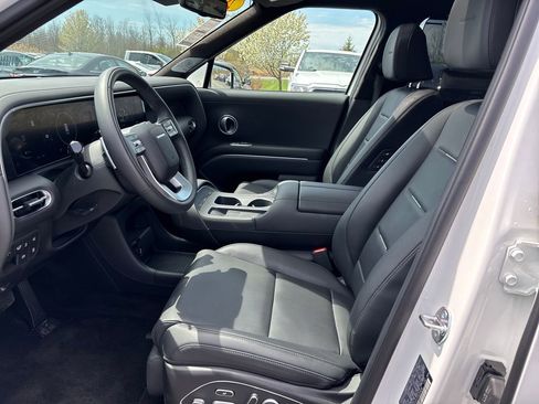 Used 2026 Hyundai Palisade Calligraphy image 10