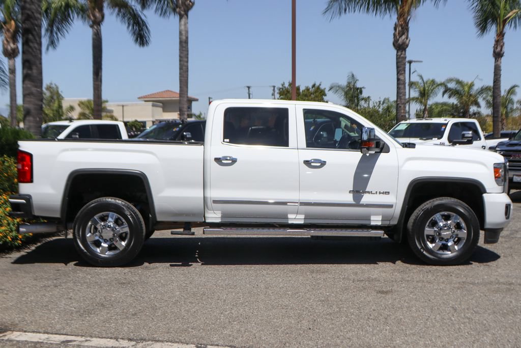 Used 2015 GMC Sierra 2500 Denali w/ Duramax Plus Package AWD/4WD image 11