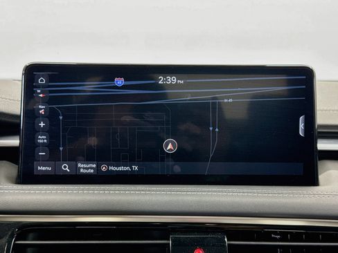 Used 2025 Genesis G70 2.5T RWD image 22