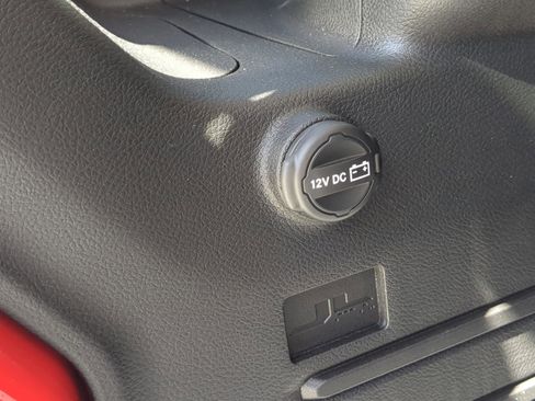 Used 2026 Jeep Wrangler Sport S image 18