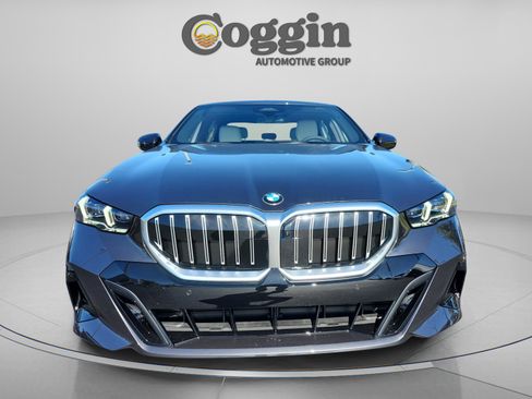 New 2026 BMW 530i w/ M Sport Package RWD image 9