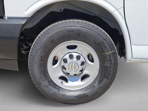New 2026 Chevrolet Express 3500 Extended w/ Driver Convenience Package RWD image 9