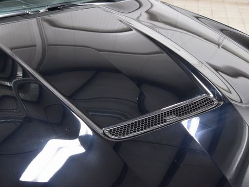 Used 2017 Ford Mustang Shelby GT350R w/ GT350R Equipment Group 920A image 17