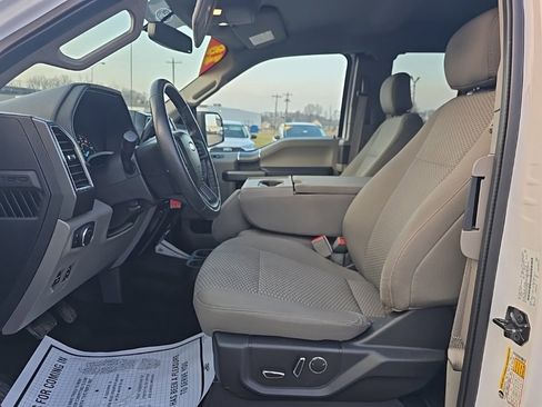 Used 2018 Ford F150 XLT w/ Equipment Group 302A Luxury image 17