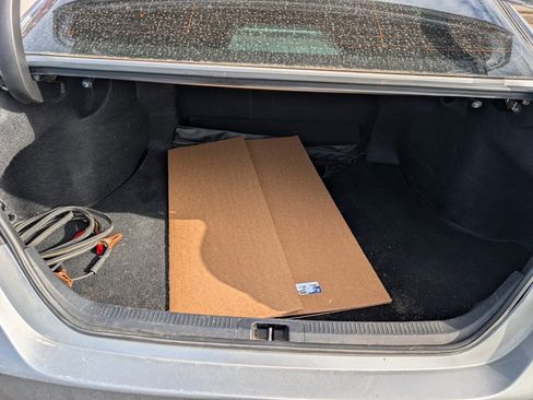 Used 2019 Toyota Camry SE image 7