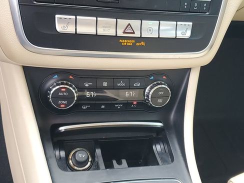 Used 2019 Mercedes-Benz GLA 250 image 25