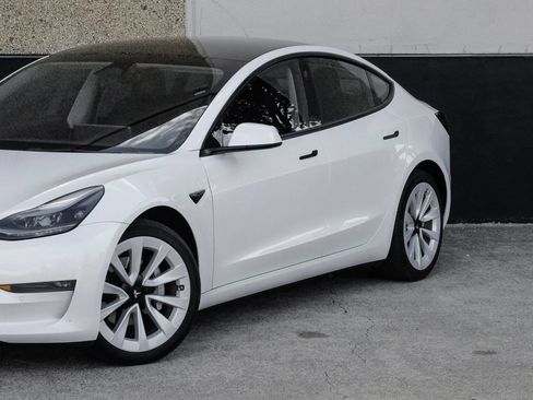 Used 2022 Tesla Model 3 Long Range AWD/4WD image 6