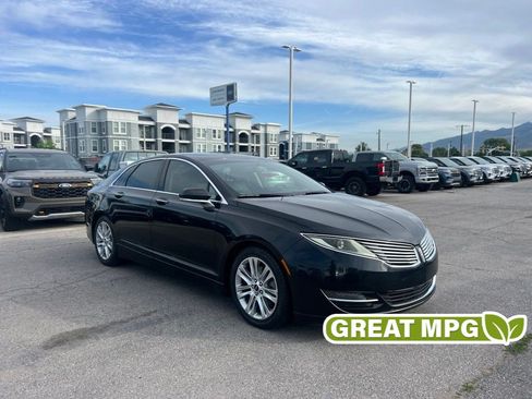 Used 2014 Lincoln MKZ FWD image 1