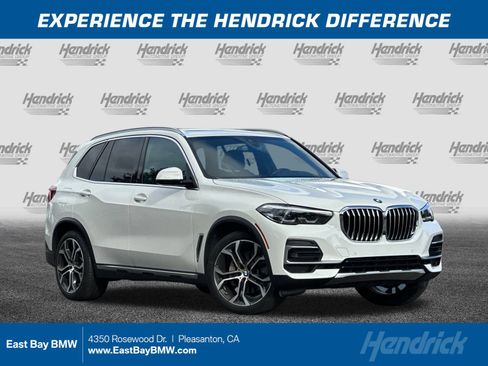 Used 2023 BMW X5 xDrive40i w/ Premium Package image 1