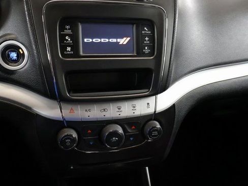 Used 2013 Dodge Journey SXT w/ Flexible Seating Group image 18