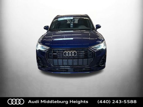 New 2025 Audi Q3 2.0T Premium image 9