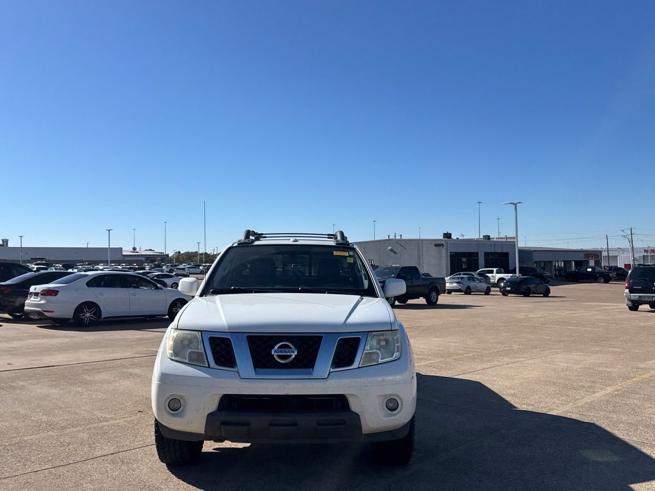 Used 2015 Nissan Frontier PRO-4X w/ Pro-4x Luxury Package AWD/4WD image 6