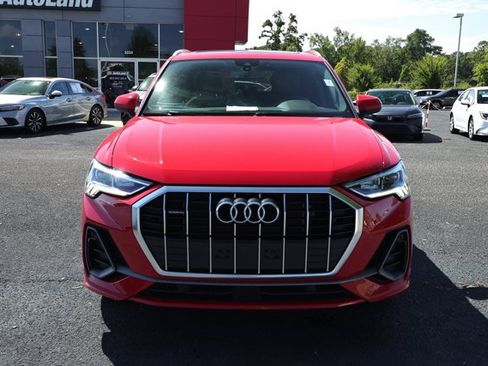 Used 2024 Audi Q3 2.0T Premium AWD/4WD image 2