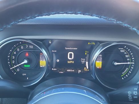 Used 2022 Jeep Wrangler Unlimited Rubicon 4xe w/ Cold Weather Group image 18