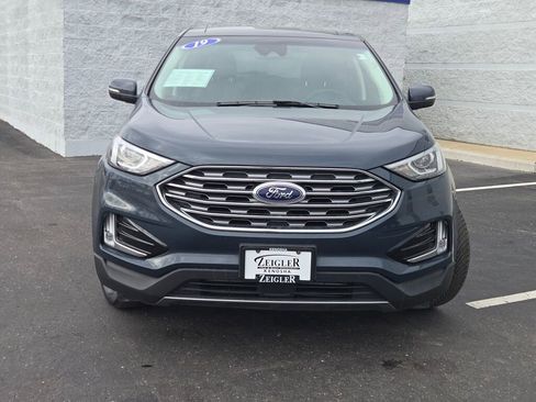 Used 2019 Ford Edge Titanium w/ Cold Weather Package image 4