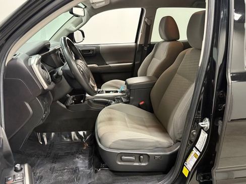 Used 2023 Toyota Tacoma SR5 w/ Technology Package RWD image 15