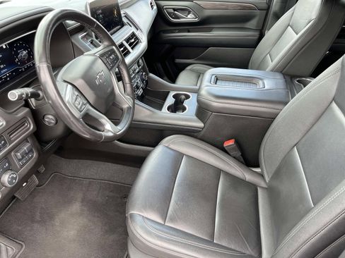 Used 2022 Chevrolet Tahoe Z71 w/ Luxury Package AWD/4WD image 29