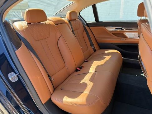 Used 2020 BMW 750i xDrive 750i xDrive image 11