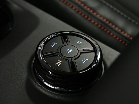 New 2025 Ford Ranger Raptor image 24