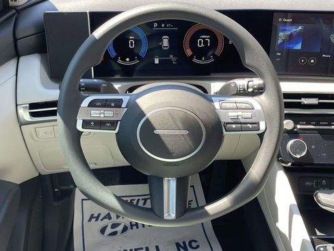 New 2026 Hyundai Tucson SEL FWD image 13