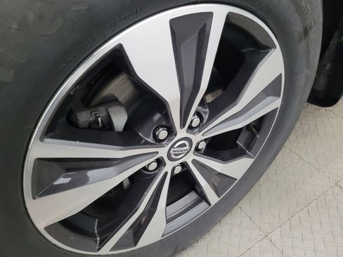 Used 2019 Nissan Murano SV w/ Premium Package image 31