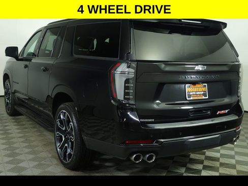 Used 2025 Chevrolet Suburban RST w/ RST Capability Package image 7