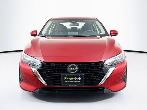 Used 2024 Nissan Sentra SV image 2