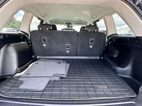 Used 2023 Jeep Grand Cherokee Limited w/ Black Appearance Package image 9