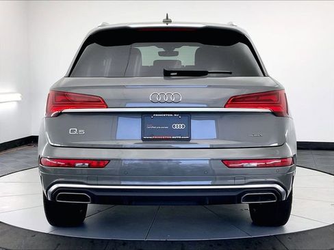 Used 2023 Audi Q5 2.0T Premium Plus w/ Premium Plus Package AWD/4WD image 6